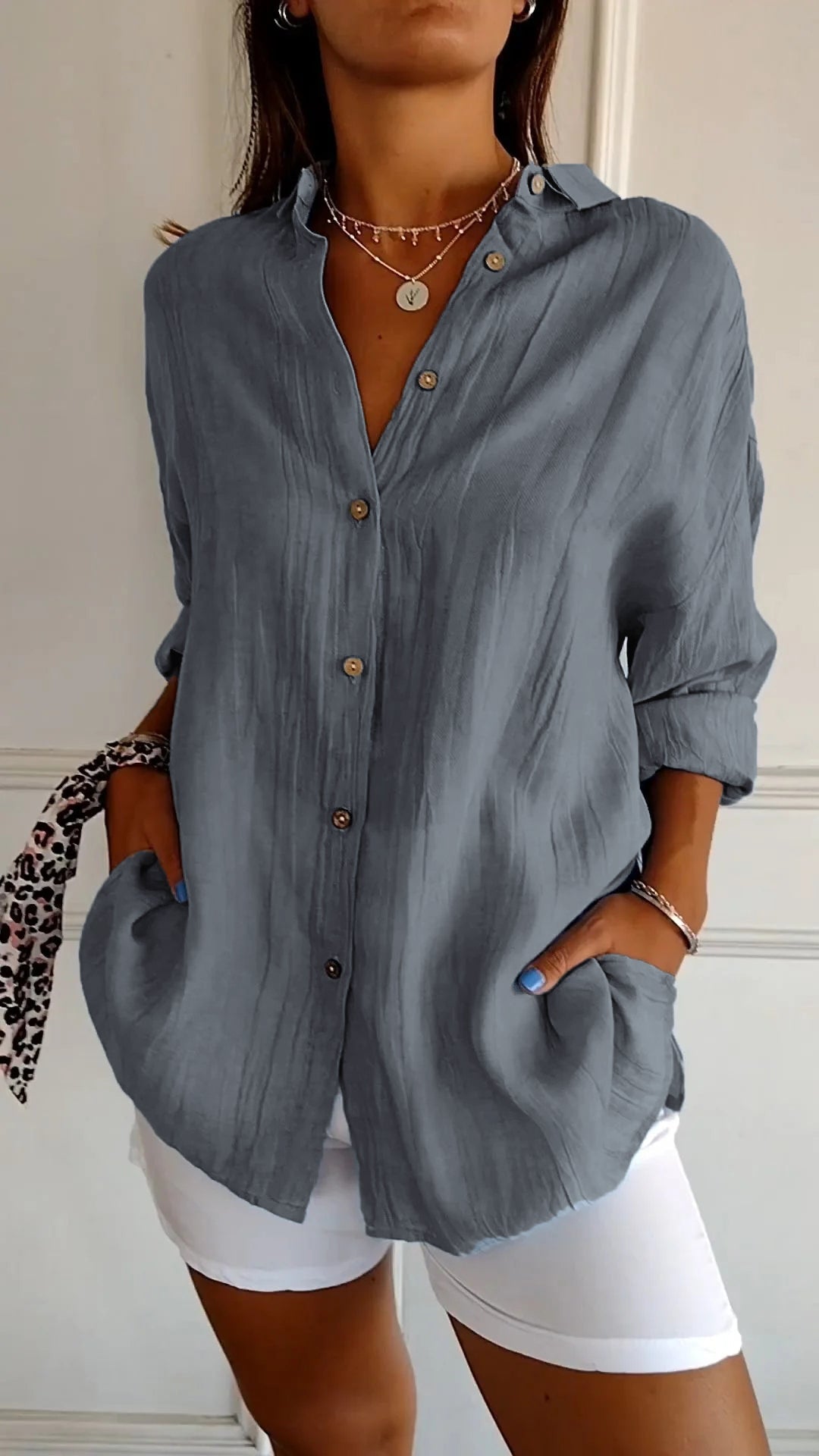 Charlotte | Elegant shirt with pleated style