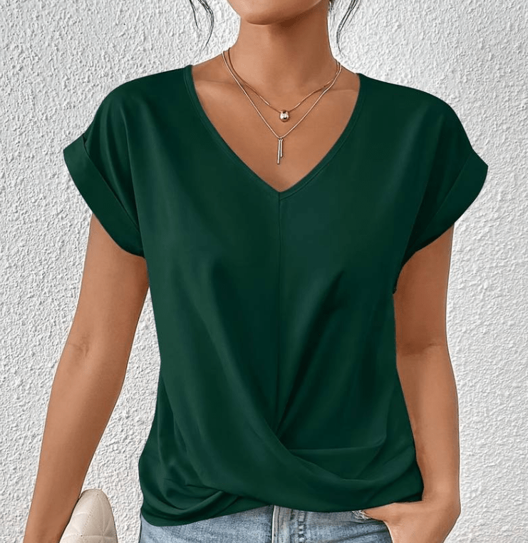 Ella | Tummy tucking V-neck top